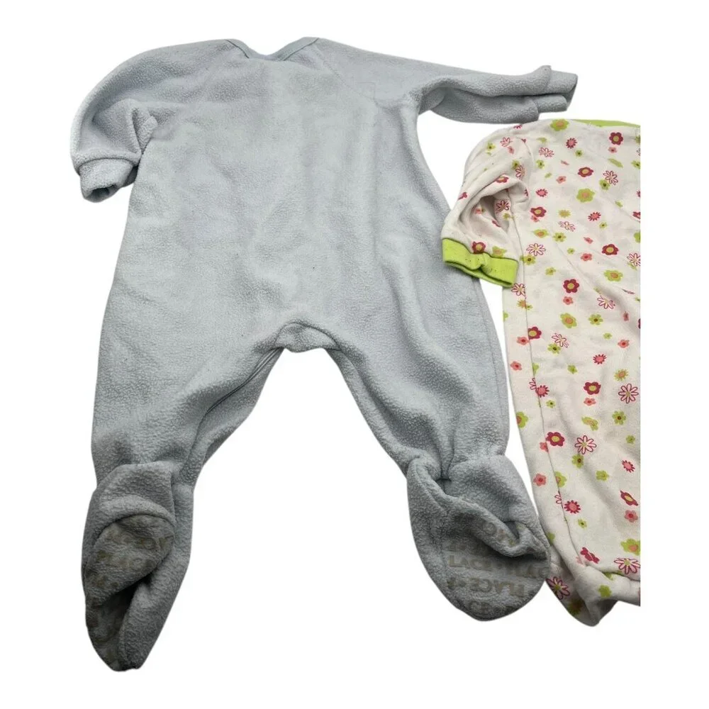 Lot of 2 Baby Girl One Piece Footed Pajamas 3-6M Floral‎ Long Sleeves Crew Neck